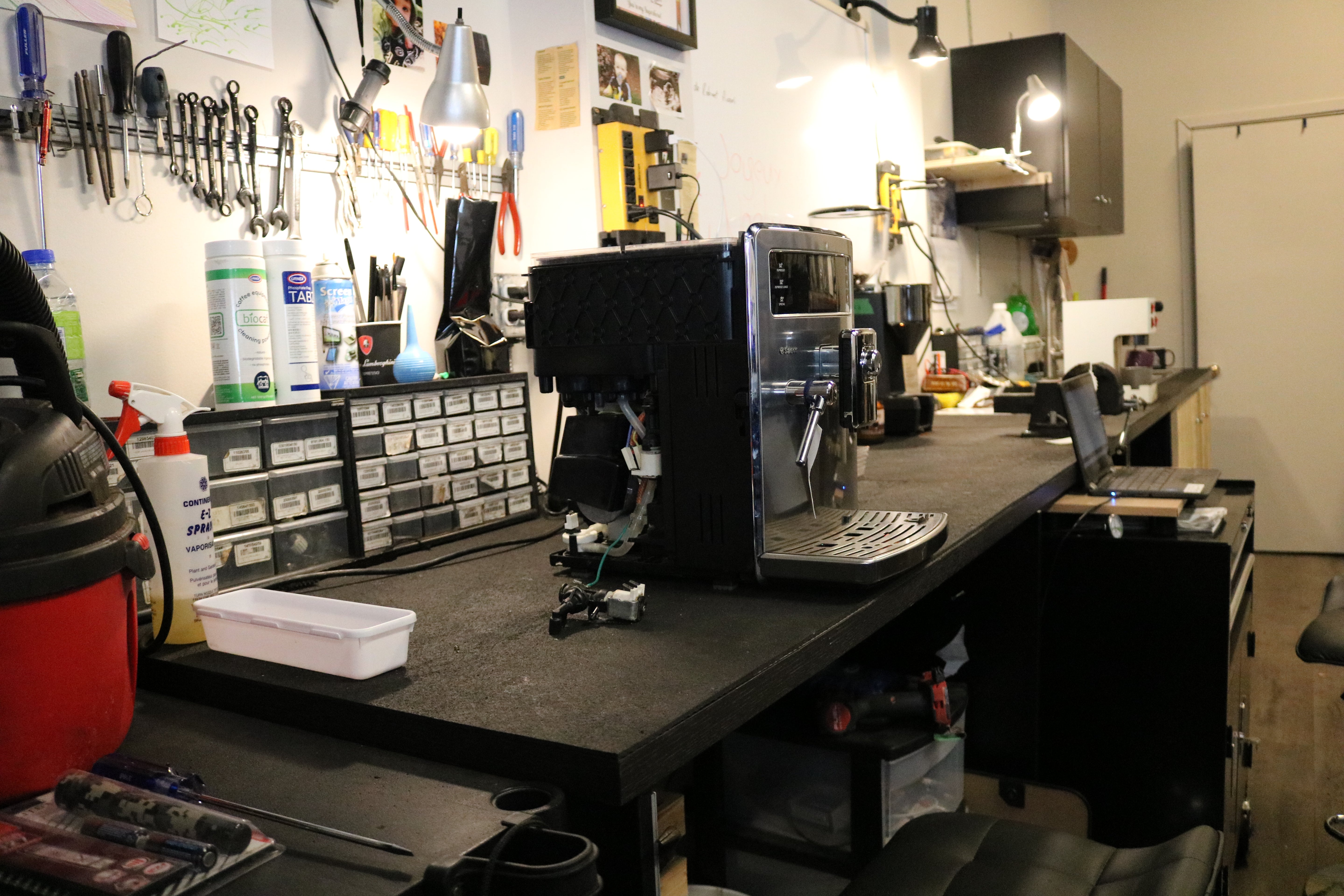 Repair of coffee machines (Show your receipt at the counter)